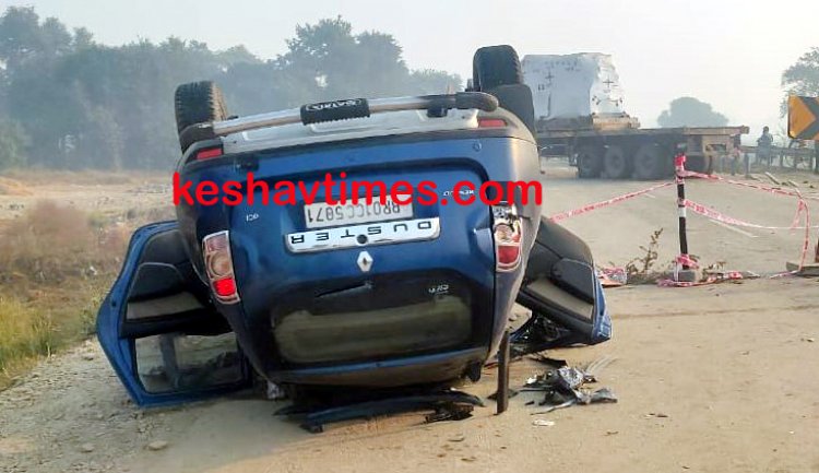 नावानगर में ट्रक के पीछे से कार ने मारी टक्कर, एक युवक की मौत तीन जख्मी