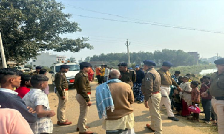 कलियुगी पिता ने विकलांग बेटे की गला दबाकर की हत्या, मृत शरीर पर चाकू से किये कई बार