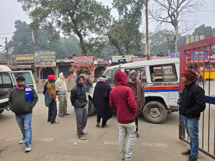 बक्सर शहर में बेलगाम बोलेरो ने सड़क किनारे बाजा बजा रहे बैंड पार्टी वालों को रौंदा, सिमरी के एक वृद्ध मौत दो जख्मी