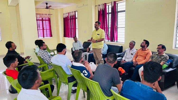 लोकतंत्र की रीढ़ है स्वतंत्र व निष्पक्ष पत्रकारिता - डॉ. शशांक शेखर