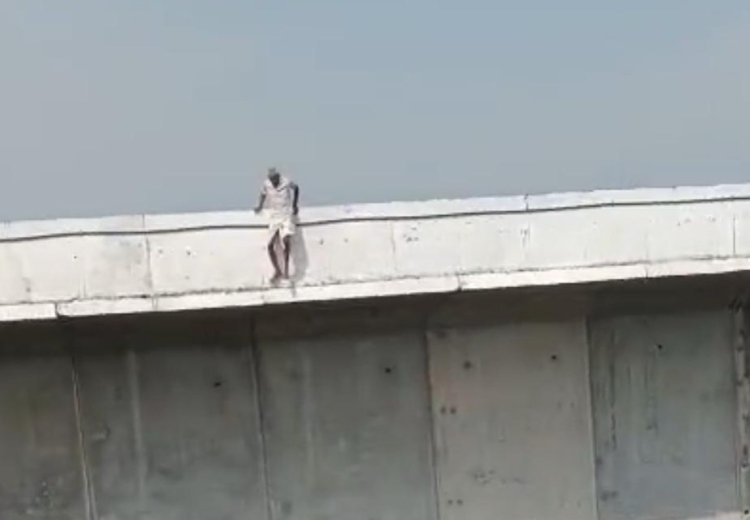अपनों का गम या कुछ और..., बुर्जुग ने लगाई बक्सर गंगा पुल से छलांग, नहीं मिला शव
