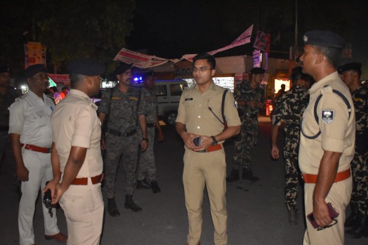 ऑपरेशन सिंदूर: बोले एसपी जिले में हाई अलर्ट, आने-जाने वालों पर रखी जा रही है पैनी नजर सड़क से लेकर होटल तक चलाया गया सर्च अभियान