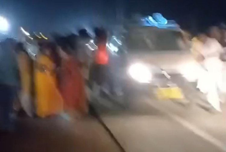 बरात से लौट रही वाहन ब्रह्मपुर में हुई दुघर्टनाग्रस्त दोस्त व भांजी की दर्दनाक मौत, 9 घायल