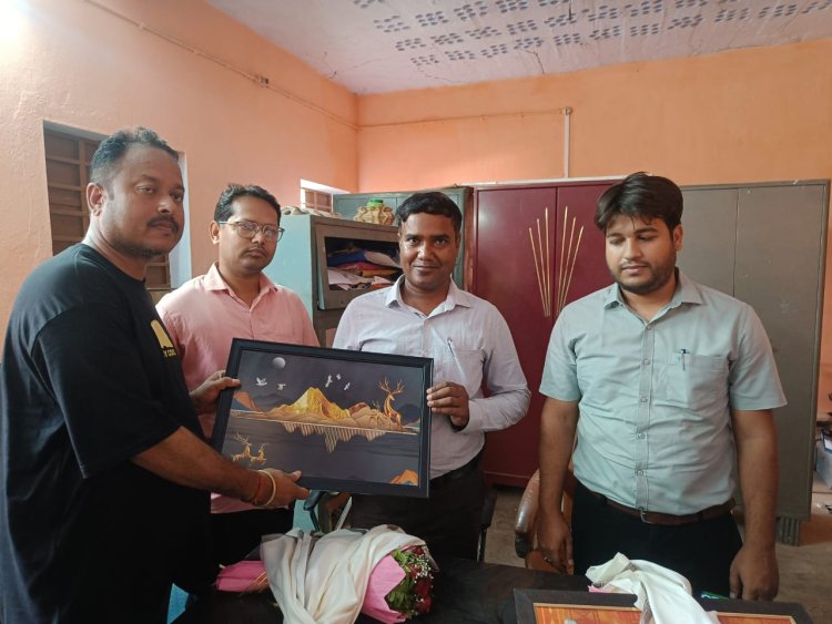बीआरसी में समारोह आयोजित कर नये बीईओ का हुआ स्वागत, पुराने को दी गई विदाई