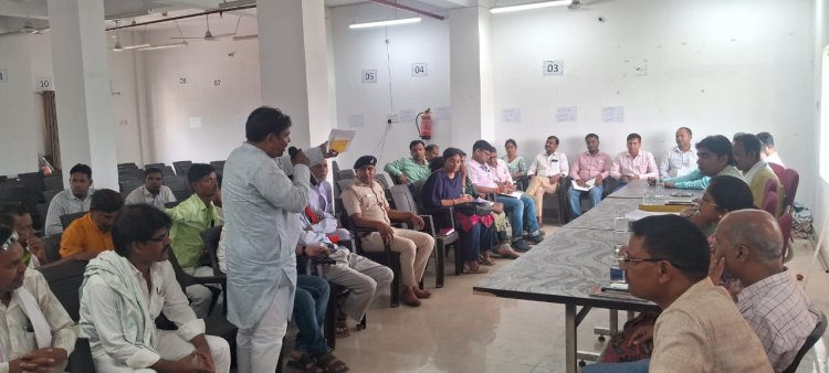 प्रखंड कार्यालय सभागार में क्रियान्वयन समिति की पहली बैठक हुई आयोजित