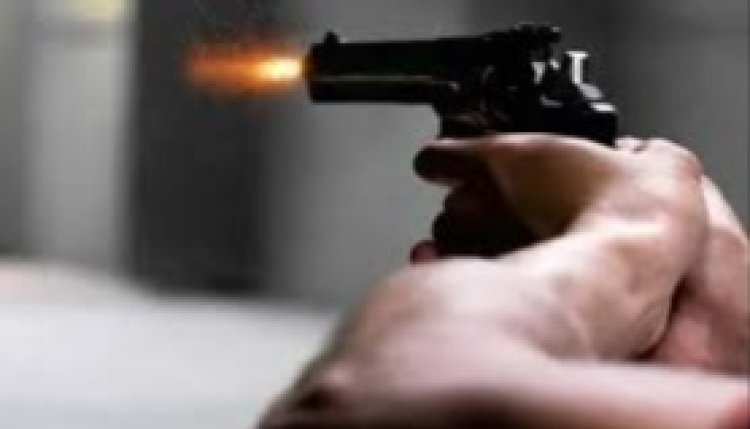 छत पर बेटी के साथ सो रही महिला को संदिग्ध स्थिति में लगी गोली, जांच में जूटी पुलिस