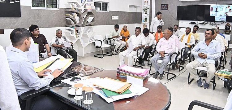 जनता की समस्याओं के प्रति जिला प्रशासन की कवायदे तेज, पूरे दिन हुई सुनवाई
