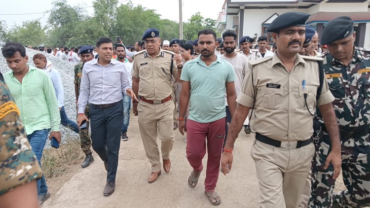 राजपुर ट्रिपल मर्डर: मृतक के बेटे ने पूर्व जिप उपाध्यक्ष संतोष यादव व पूर्व मुखिया मनोज यादव 19 नामजद पर कराया एफआईआर दर्ज