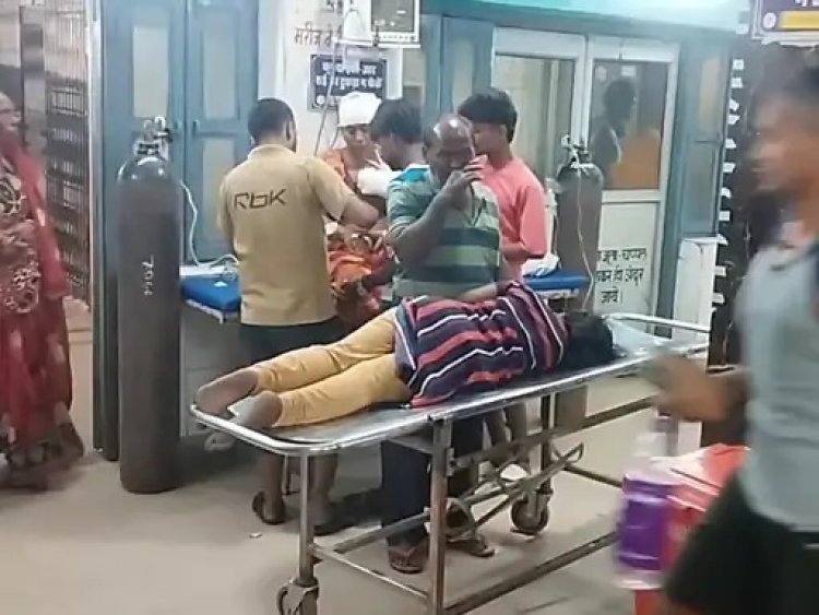 एनएच पर टायर फटने से पिकप पल्टी पांच की मौत, 15 घायल