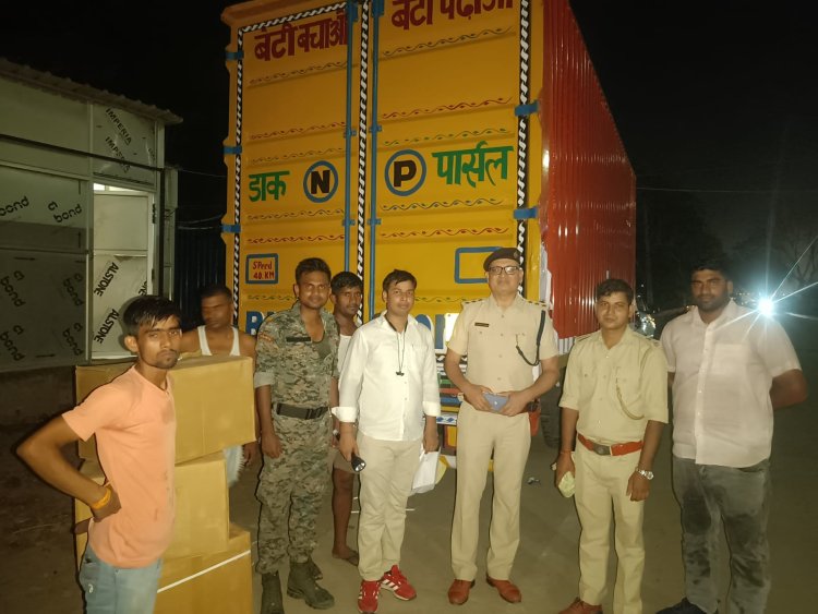 डाक पार्सल वाहन में चप्पलों की आड़ में विदेशी शराब की तस्करी नाकाम, एक गिरफ्तार