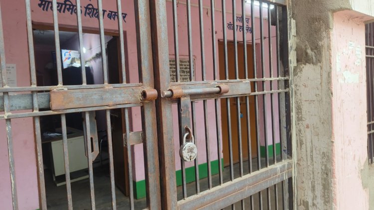 डीईओ कार्यालय में हुई बड़ी चोरी: जरूरी फाइलों के साथ पेन ड्राइव व हार्ड डिस्क ले गए चोर