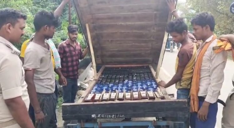 जुगाड़ गाड़ी से शराब तस्करी का भंडाफोड़, चौसा में चेकपोस्ट पर उत्पाद विभाग ने पकड़ा