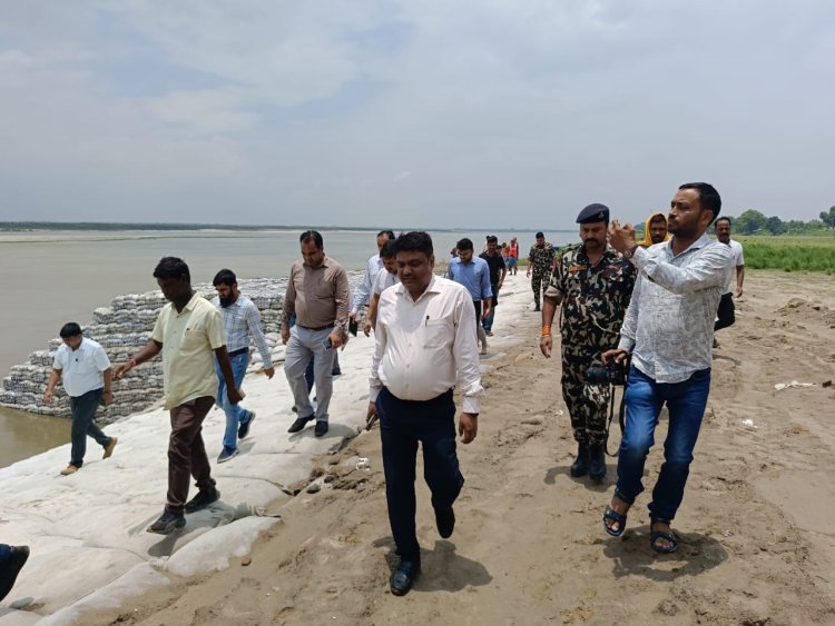 पहाड़ो पर भारी बारिश व लगातार बादल फटने से बक्सर में मंडराया बाढ़ का खतरा