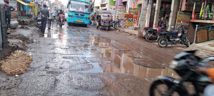 डुमरांव से पुराना भोजपुर के बीच जर्जर हो चुकी 5.2 किलोमीटर लंबी सड़क का होगा कायाकल्प