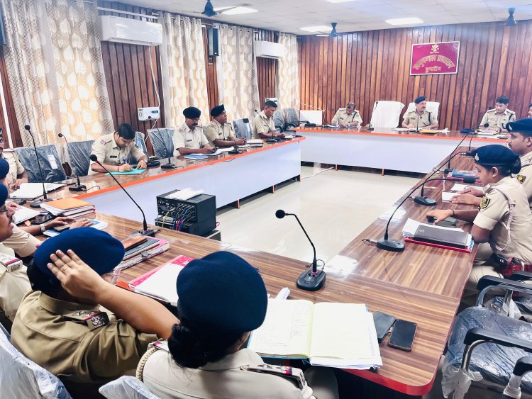फरार अपराधियों व वारंटियों को शीघ्र करें गिरफ्तार, तस्करी पर लगाए लगाम - एसडीपीओ