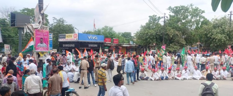 बक्सर में महागठबंधन का चक्का जाम, मतदाता सूची पुनरीक्षण के खिलाफ उठी आवाज