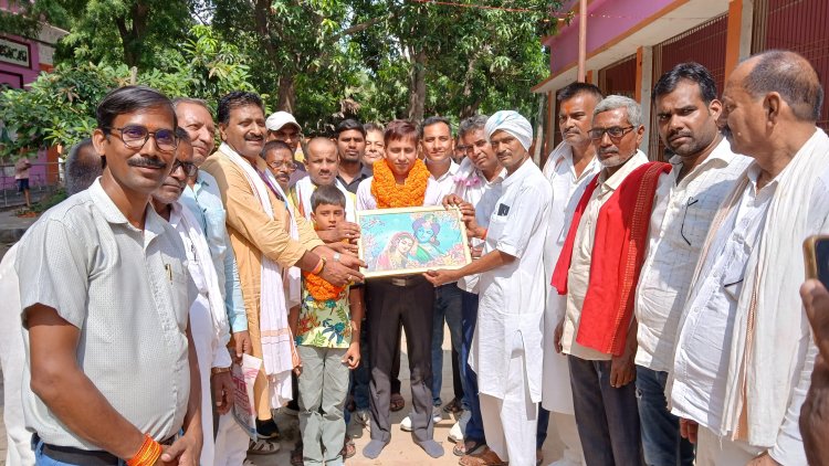 कर्तव्यनिष्ठ अधिकारी की विदाई पर छलके भावनाएं, जन वितरण प्रणाली में लाया था उत्कृष्टता