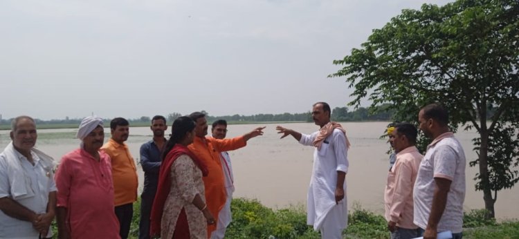पानी निकासी की सुविधा नहीं होने से परमानपुर पंचायत का दो सौ बीघा जमीन जलमग्न,