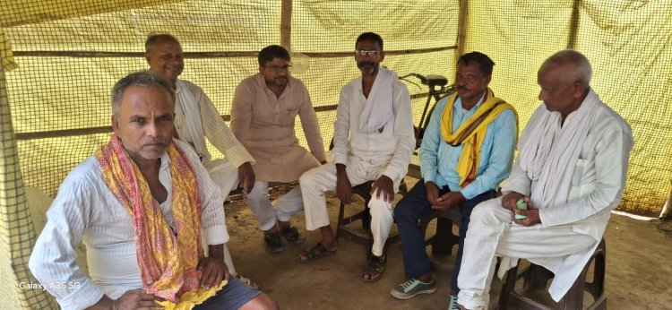 जनसंपर्क अभियान में रवि उज्ज्वल कुशवाहा ने मांगा समर्थन, बोले एक मौका दें, मैं करूंगा बदलाव की शुरुआत