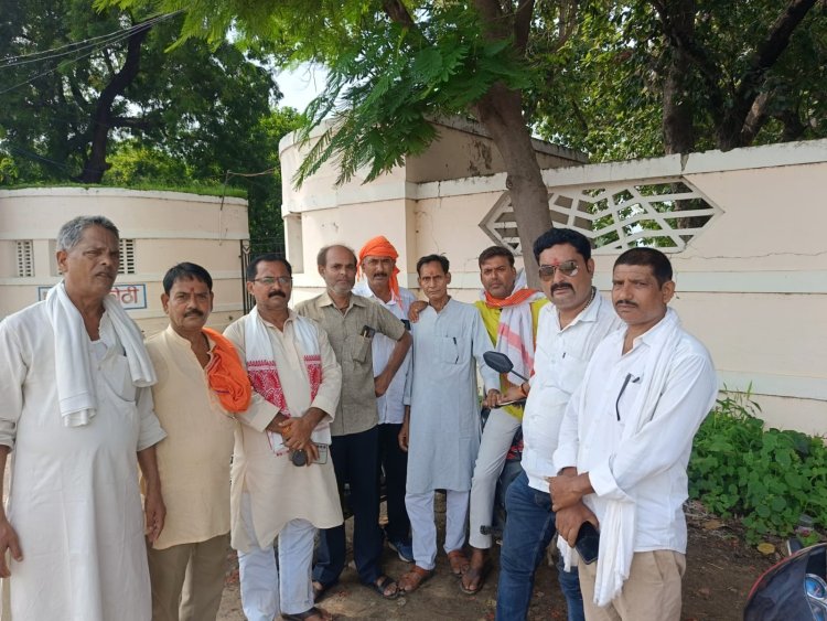 डुमरांव में भाजपा कार्यकर्ताओं ने राष्ट्रीय महामंत्री विनोद तावडे का किया भव्य स्वागत
