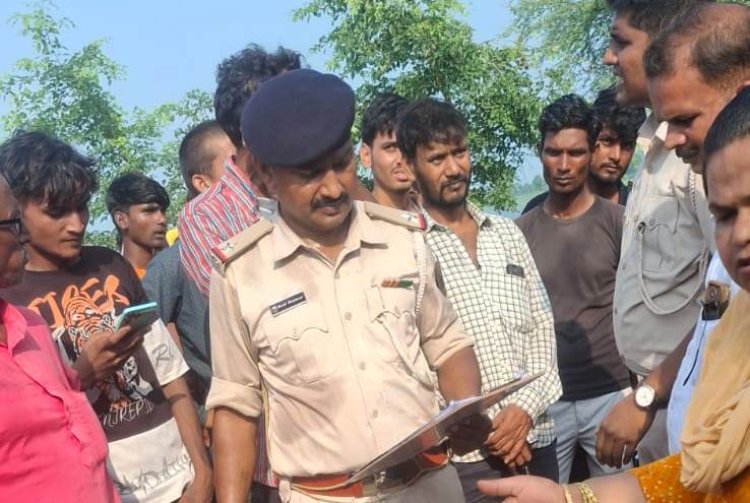 धान की रोपनी करने गई महिला की करंट से मौत, एक घायल