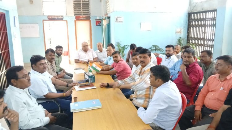 डुमरांव की ट्रैफिक व्यवस्था में बड़ा बदलाव, बैठक में स्कूल संचालकों को दी गई जानकारी