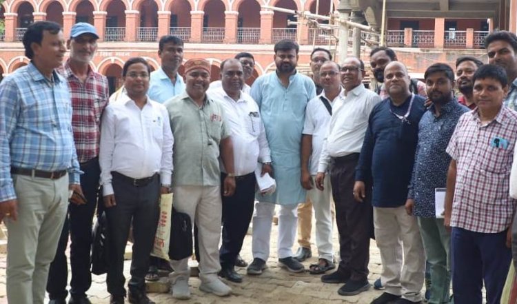 डुमरांव विधायक की अध्यक्षता में 38 प्रधानाध्यापकों संग बैठक, शिक्षा की गुणवत्ता से लेकर आधारभूत ढांचे तक पर हुई चर्चा