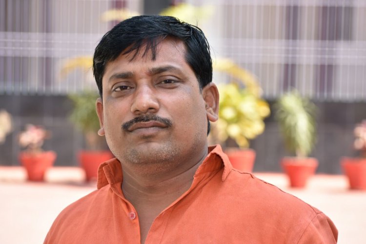 जिला खाद्य व उपभोक्ता संरक्षण परिषद के सदस्य बने श्रवण व मीना कुशवाहा