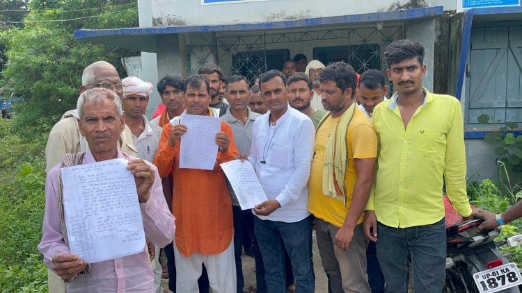 बेलामोहन में बिजली समस्या से त्रस्त ग्रामीण, जेई ने मौके पर किया निरीक्षण