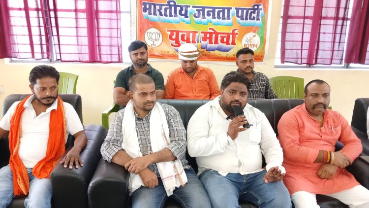 प्रवासी पक्षी की तरह है डुमरांव विधायक, चुनाव बाद नहीं आएंगे नजर - भाजपा