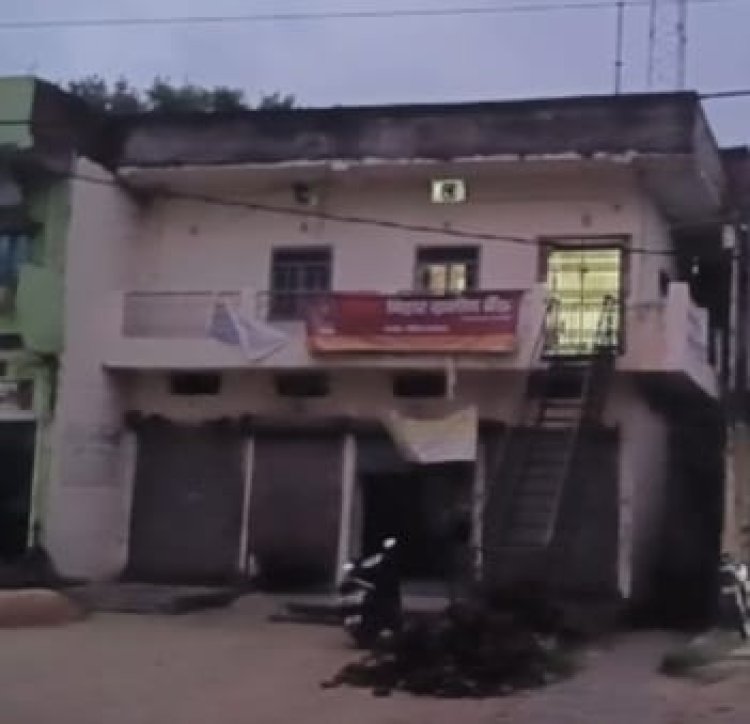 चौसा में बढ़ी उचक्कों की सक्रियता, पलक झपकते ही बाइक की डिग्गी तोड़ उड़ाए 20 हजार