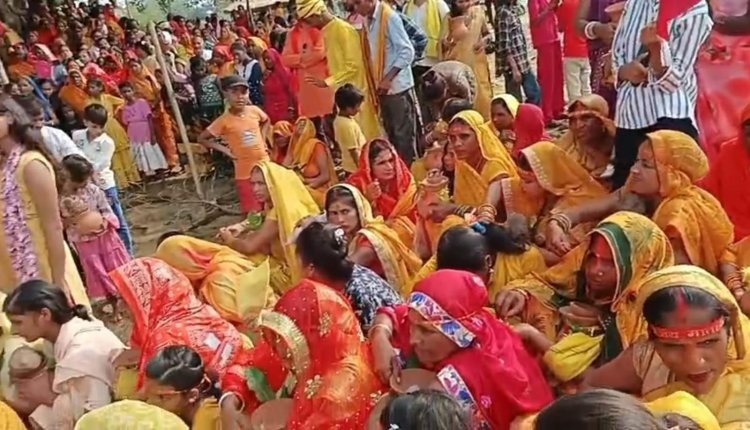 लक्ष्मीनारायण महायज्ञ की कलश यात्रा में उमड़ा जनसैलाब, दिखा भक्ति व उल्लास का संगम