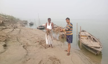 मल्लाह टोली घाट पर 308वां गंगा सफाई अभियान सम्पन्न, युवाओं में दिखा उत्साह