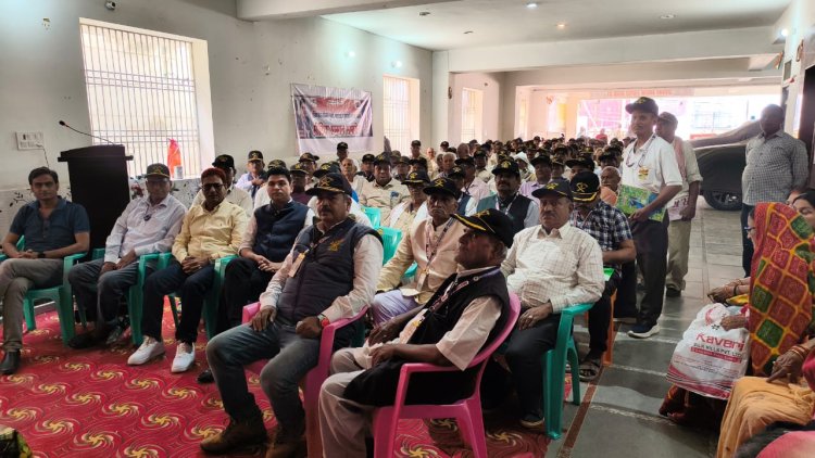 आईईएसएम बक्सर की मासिक बैठक में उमड़ा पूर्व सैनिकों का जनसैलाब