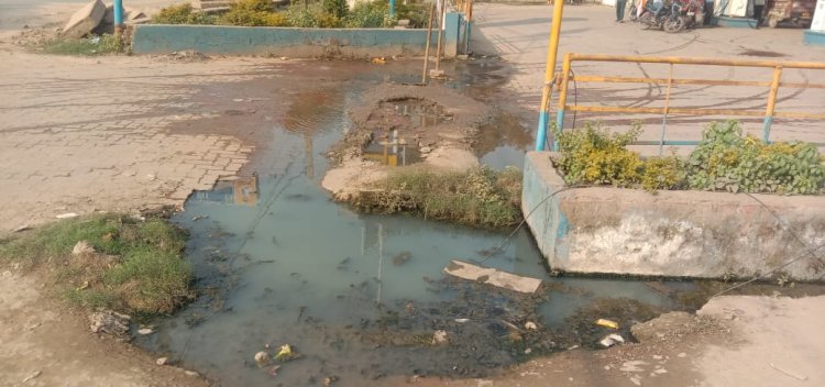 तीन ईओ के आदेश बेअसर, कमल नगर जलजमाव से बेहाल