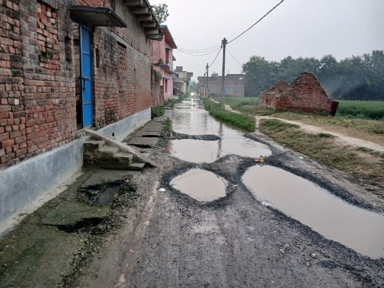 सौरी-रोहीणिभान पथ हुआ जर्जर, हर रोज़ बढ़ रहा हादसों का खतरा