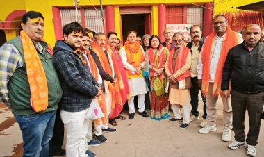 जरूरतमंदों की सेवा ही सबसे बड़ा धर्म - प्रो. अखिलेश दूबे