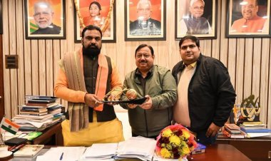 बिहार फिल्म नीति को लेकर इंपा के अध्यक्ष अभय सिन्हा ने उपमुख्यमंत्री सम्राट चौधरी से की मुलाकात, अनुदान शीघ्र स्वीकृत करने का आग्रह