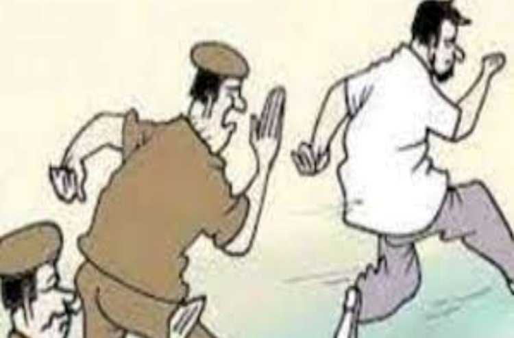 बेगूसराय पुलिस ने छतनवार गांव में की छापेमारी, आरोपी फरार