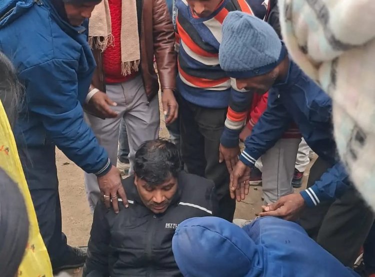 बघेलवा मोड़ पर तेज रफ्तार स्कॉर्पियो का कहर, प्रखंड स्वच्छता समन्वयक गंभीर घायल