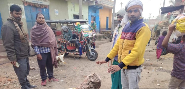 अंचल प्रशासन ने कराया अलाव की व्यवस्था