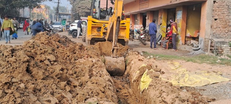 दशकों की उपेक्षा पर चला विकास का बुलडोजर