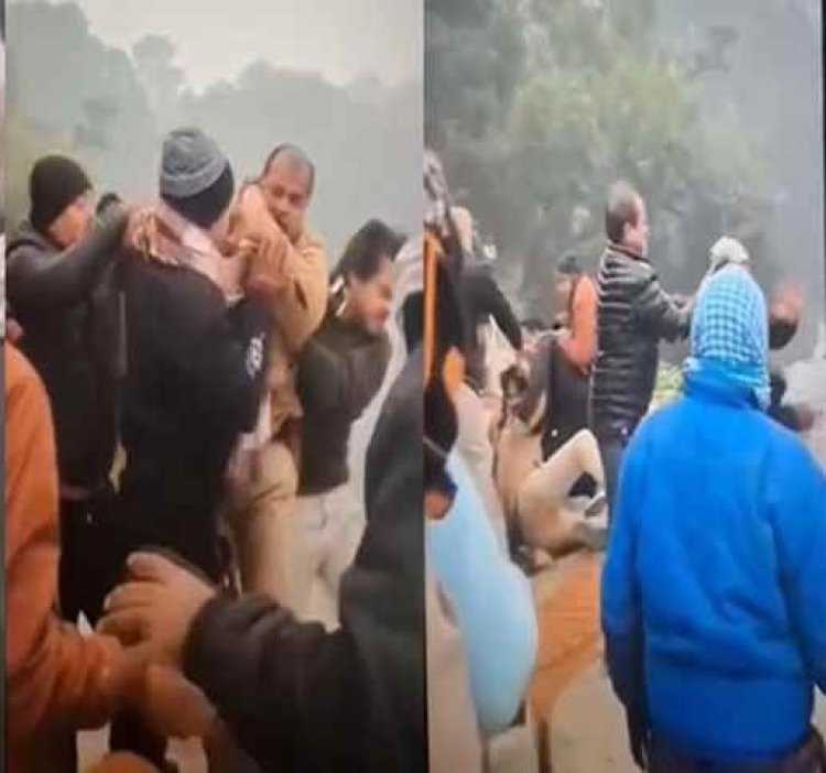 सरपंच की दबंगई: मछली पकड़ने के विवाद में दारोगा को दौड़ा-दौड़ा कर पीटा