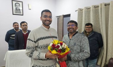 सभी पंचायतों में सोलर स्ट्रीट लाइट और पंचायत सरकार भवन की मांग तेज