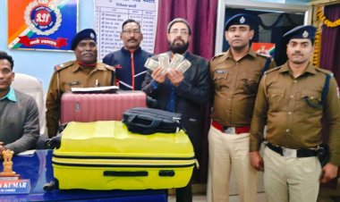 चलती ट्रेन, छूटे दो लाख और आरपीएफ की रफ्तार: भरोसे की पटरी पर लौटा यात्री का सबकुछ