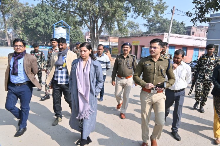 पुलिस अवर निरीक्षक परीक्षा शांतिपूर्ण संपन्न, डीएम-एसपी ने किया केंद्रों का निरीक्षण