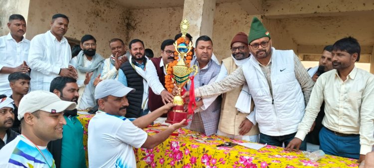 खेल के मैदान से मजबूत हुआ पुलिस-जनसंवाद