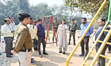 निर्माणाधीन पंचायत सरकार भवन निमेज का डीएम ने किया निरीक्षण, गुणवत्ता व समय सीमा पर सख्त निर्देश