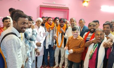 जदयू नप और प्रखंड अध्यक्ष का हुआ निर्विरोध चयन, जमकर खेली गई होली