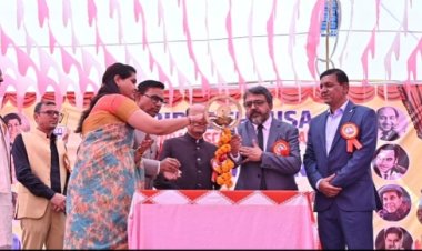 तालियों, ठहाकों और तिरंगे रंगों के बीच गूंजा चौसा कैम्ब्रिज का वार्षिकोत्सव